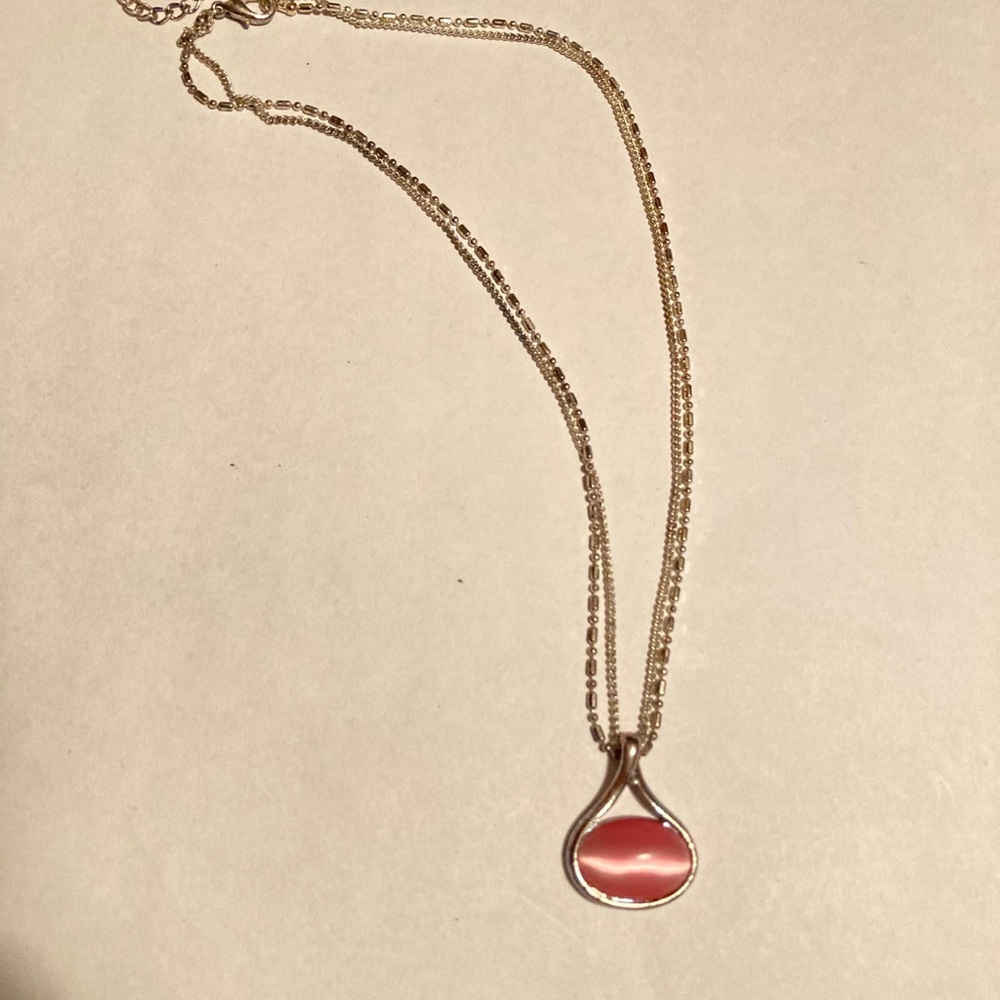 Vintage pink pendant necklace
